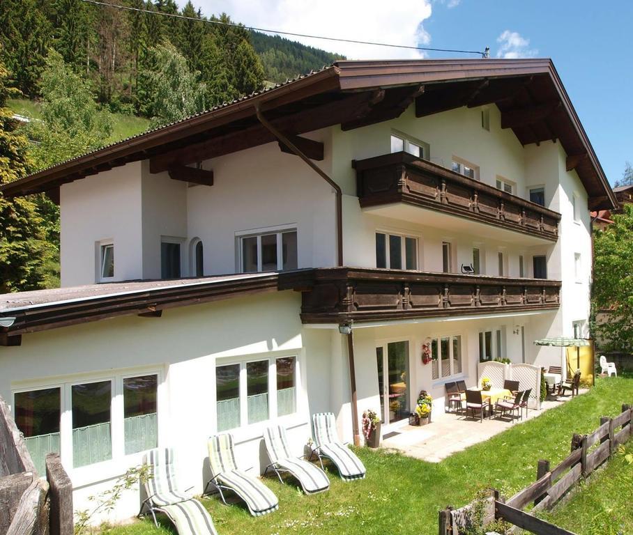 Ferienwohnung Mondial ノイシュティフト・イム・シュトゥーバイタール エクステリア 写真